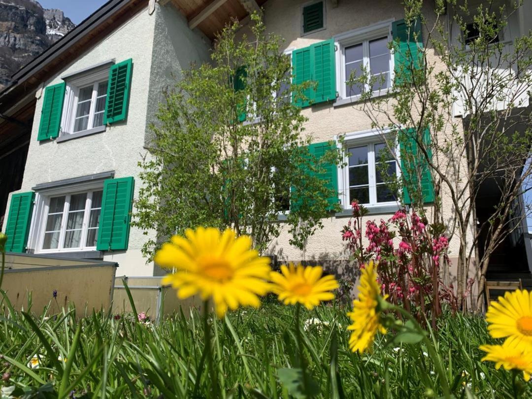 Ferienwohnung Revier Grosi's Art Netstal Exterior foto