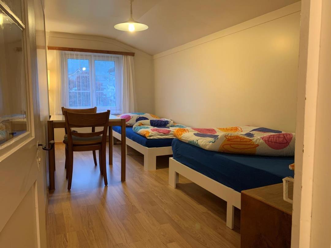 Ferienwohnung Revier Grosi's Art Netstal Exterior foto